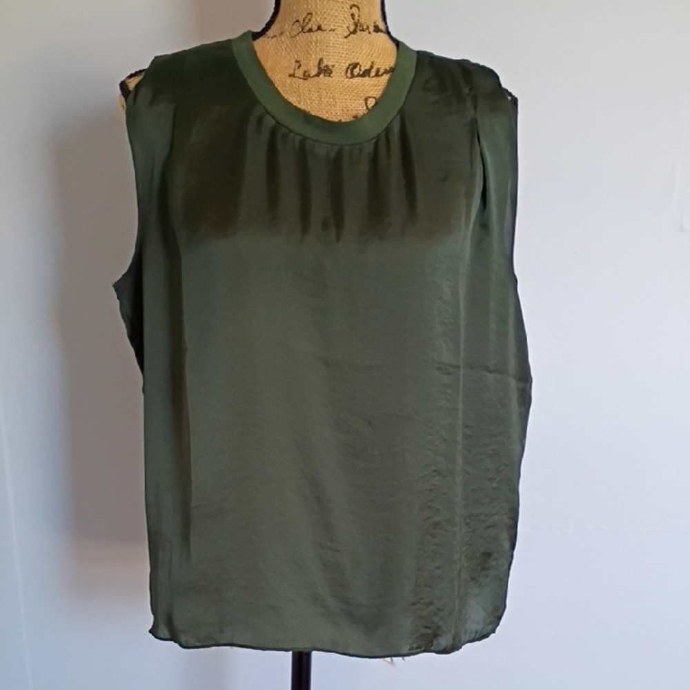 Cabi Sleeveless Shell Top - Olive Green Small
